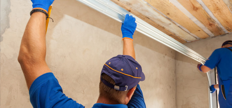 commercial overhead garage door repair in San Martin